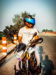 UM Xtreet R
